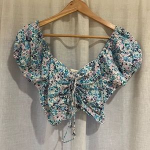 Blue and purple floral cinched puffy sleeve crop top